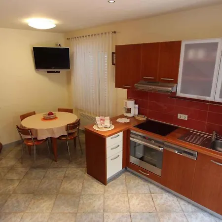 Apartment In Malinska/insel Krk 12952 *
