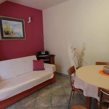 Apartment In Malinska/insel Krk 12952